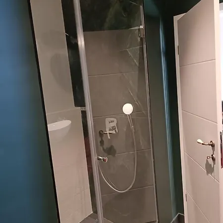 Mate Apartment *