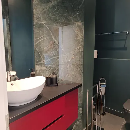 Apartment Mate